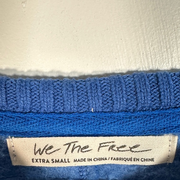 We The Free Easy On Me Pullover Patchwork Top Sz XS Blue Multicolor Cozy Style - Picture 2 of 13